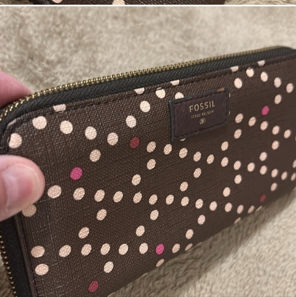Fossil Brown Polka Dot Wallet - Picture 4 of 10